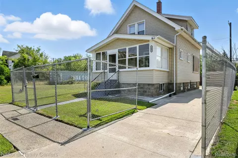 1041 Adeline St, Detroit, MI 48203