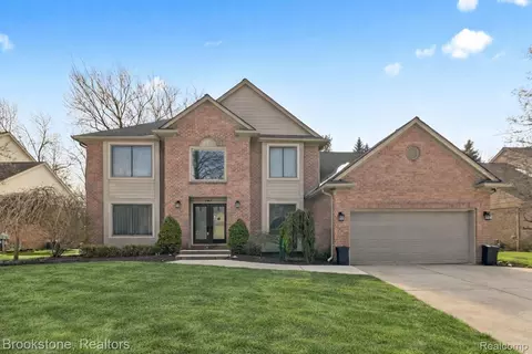 3807 Beechcrest, Rochester Hills, MI 48309