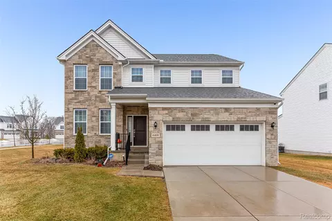 6409 S Trailwoods Dr, Scio, MI 48103