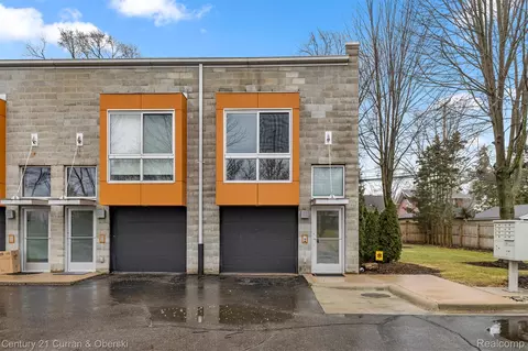420 E Parent Ave, Royal Oak, MI 48067