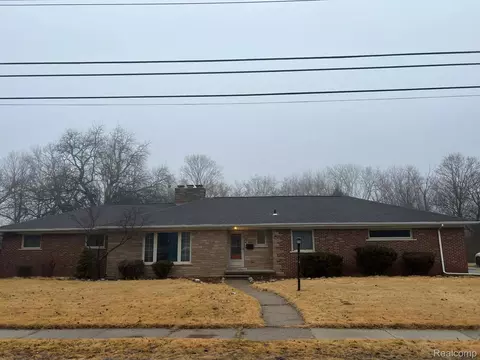 32572 Woodbrook Dr, Wayne, MI 48184
