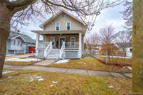 910 Church St, Port Huron, MI 48060