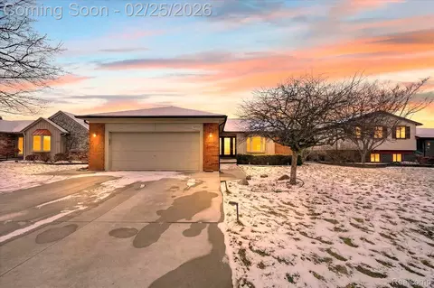 47821 Concord Rd, Macomb, MI 48044