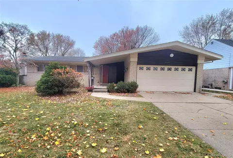 30625 Cedars Dr, Warren, MI 48093