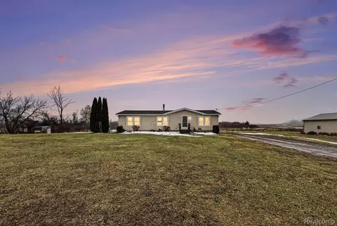 12509 Norman Rd, Brockway, MI 48097