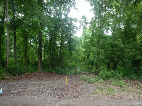 000 Johnson Dr #LOT 3, Lake Orion, MI 48362