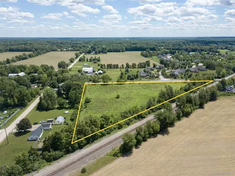 10467 Willis Rd, Augusta, MI 48191 photo 11