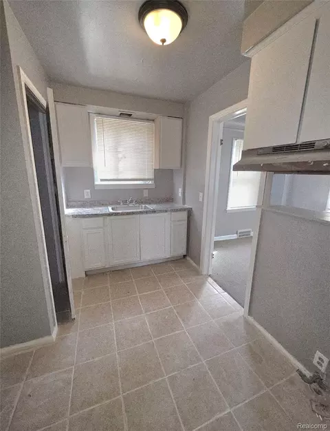 Kitchen - 8850 Farmbrook St, Detroit, MI 48224 photo 2 of 2