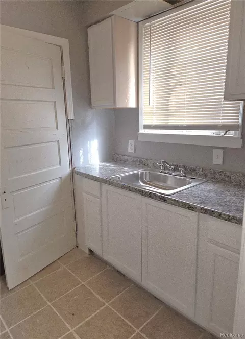 Kitchen - 8850 Farmbrook St, Detroit, MI 48224 photo 1 of 2