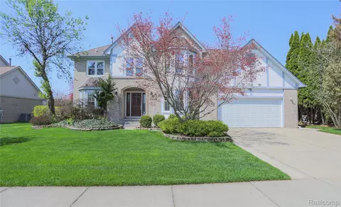 46349 Coachwood Dr, Shelby Township, MI 48315