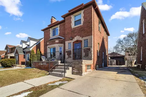 5910 Kendal St, Dearborn, MI 48126