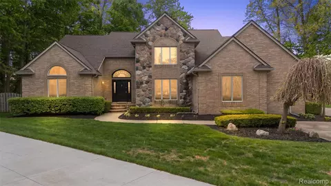 17840 Christine Blvd N, Clinton Township, MI 48038