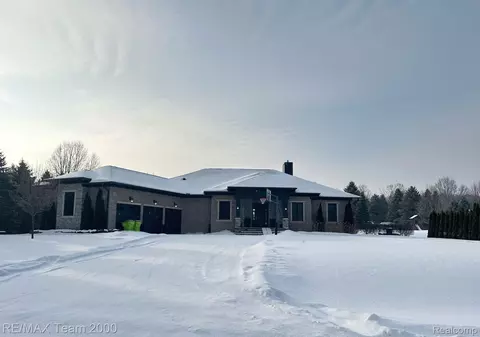 64164 Campground Rd, Washington, MI 48095