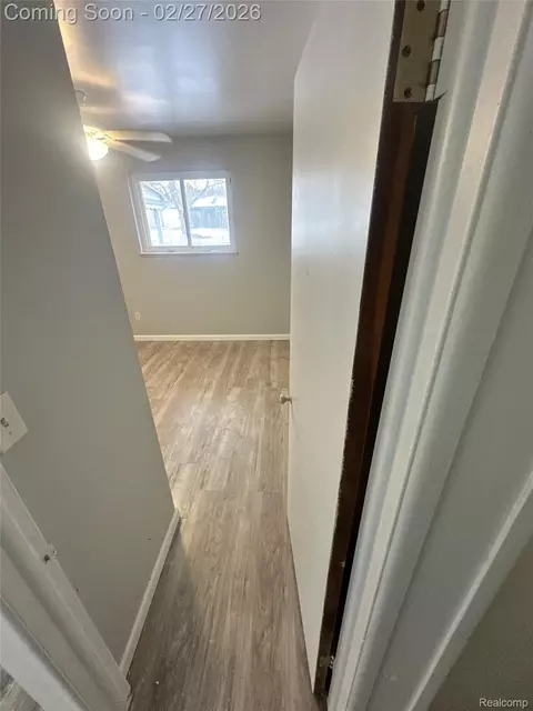 35691 Fairchild St, Westland, MI 48186