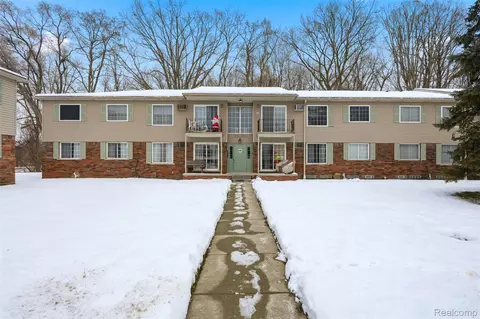 8188 24 Mile Rd, Shelby Township, MI 48316