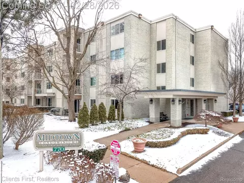 770 Deer St #102, Plymouth, MI 48170