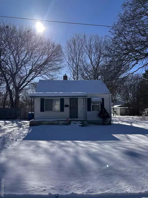 3413 Augusta St, Flint, MI 48503