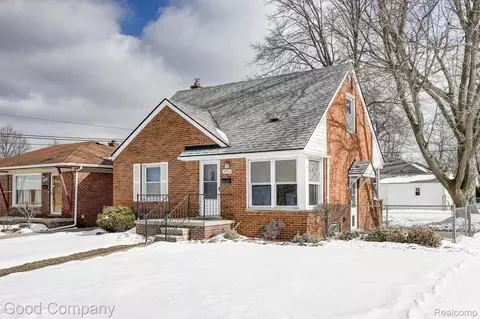 24800 Republic Ave, Oak Park, MI 48237
