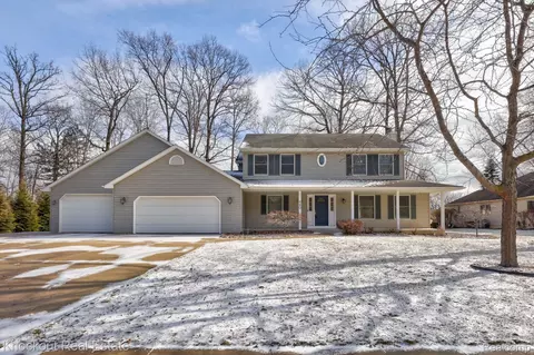640 Timberwood Ln, Thomas, MI 48609