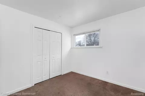 Bedroom - 3144 Bart Ave, Warren, MI 48091 photo 4 of 4