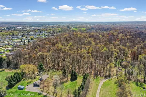 0000 Blue Bird Ln, Highland, MI 48357