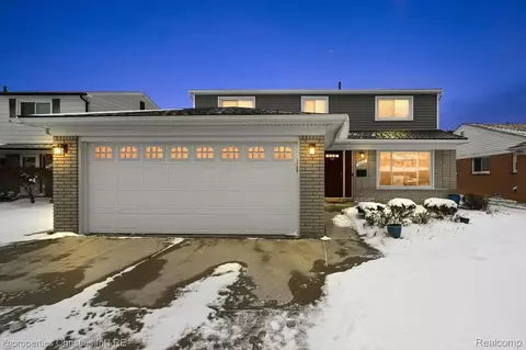 26010 Marlowe Pl, Oak Park, MI 48237