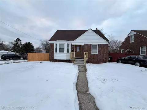 19605 Kelly Rd, Harper Woods, MI 48225