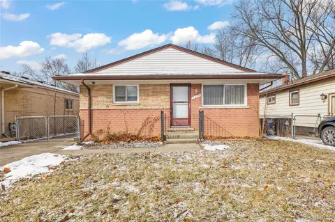 7435 Arcola St, Westland, MI 48185