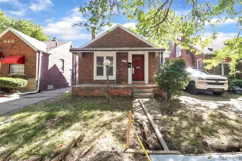 8342 Roselawn St, Detroit, MI 48204