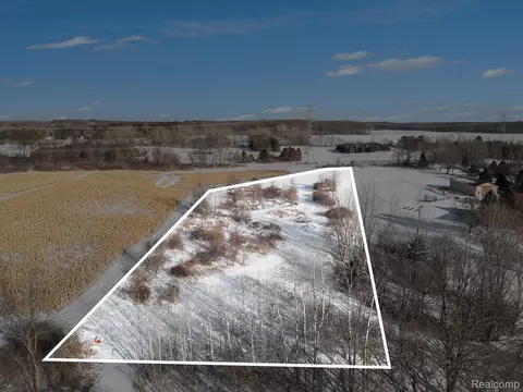 8460 Gale Rd, Richfield, MI 48463