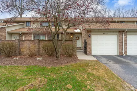 2849 Trailwood Dr, Rochester Hills, MI 48309