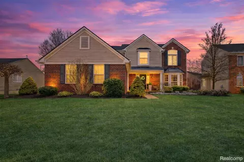 42933 Sadie Ln, Van Buren, MI 48111