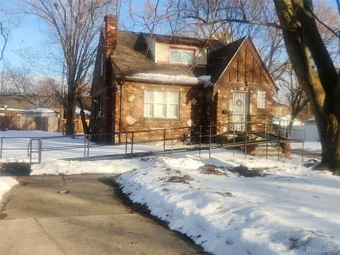 19160 Strasburg St, Detroit, MI 48205