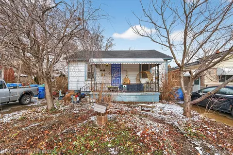6027 Peck Ave, Warren, MI 48092