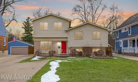 502 Girard Ave, Royal Oak, MI 48073