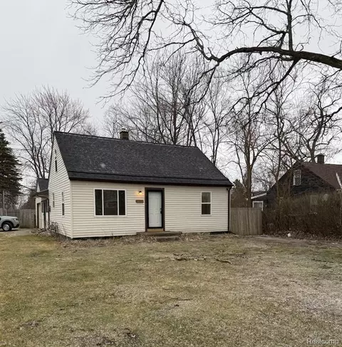 14405 Syracuse St, Taylor, MI 48180