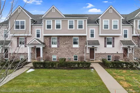 3127 Chambers W, Wixom, MI 48393