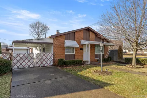 7120 Jackson Ave, Taylor, MI 48180