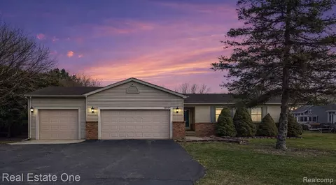 32468 W 10 Mile Rd, Farmington Hills, MI 48336