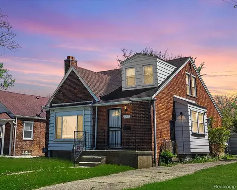 13892 Eastburn St, Detroit, MI 48205