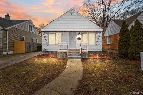 6485 Rosemont Ave, Detroit, MI 48228