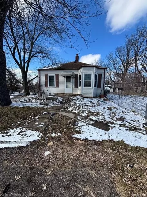 22 N Merrimac St, Pontiac, MI 48340