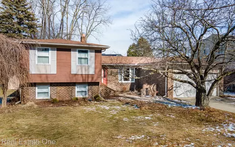 1441 Lila Dr, Troy, MI 48085