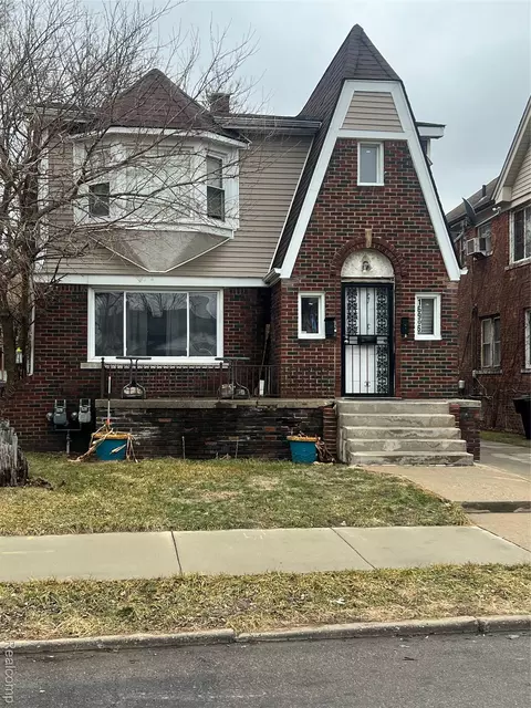 16906 Prairie St, Detroit, MI 48221