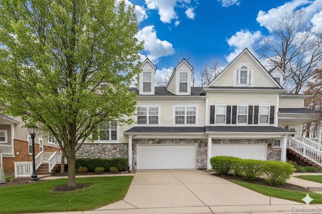 638 W Bluff Ct #31, Rochester Hills, MI 48307 | MLS# 20261011597 | 49 ...