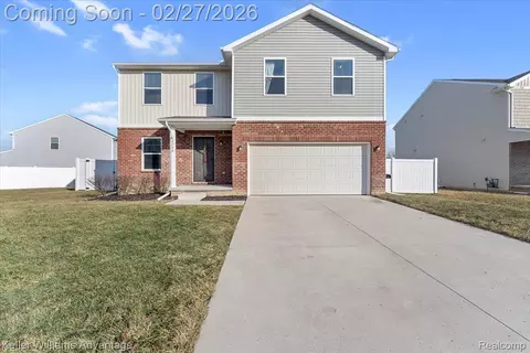 8784 W Park Ridge Cir, Newport, MI 48166