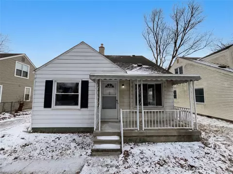 24610 Parklawn St, Oak Park, MI 48237