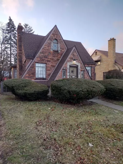 16871 Plainview Ave, Detroit, MI 48219