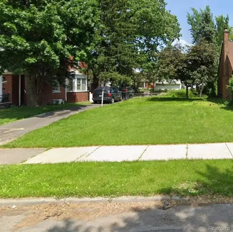 8600 Sorrento St, Detroit, MI 48228