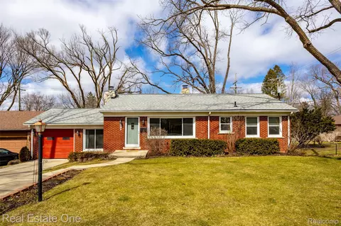 531 Atlantic St, Milford, MI 48381